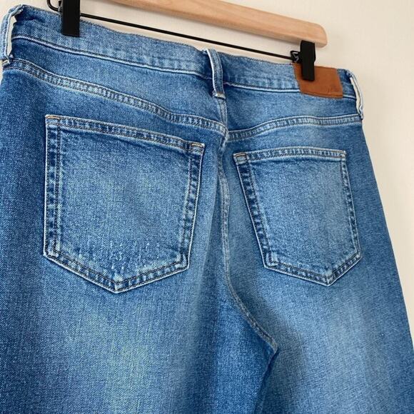 J Crew High-rise '90s classic straight-fit jean in Vesey Street Wash Size - Picture 5 of 12